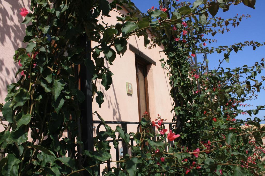 Agriturismo Case Tabarani Collesano Exterior foto